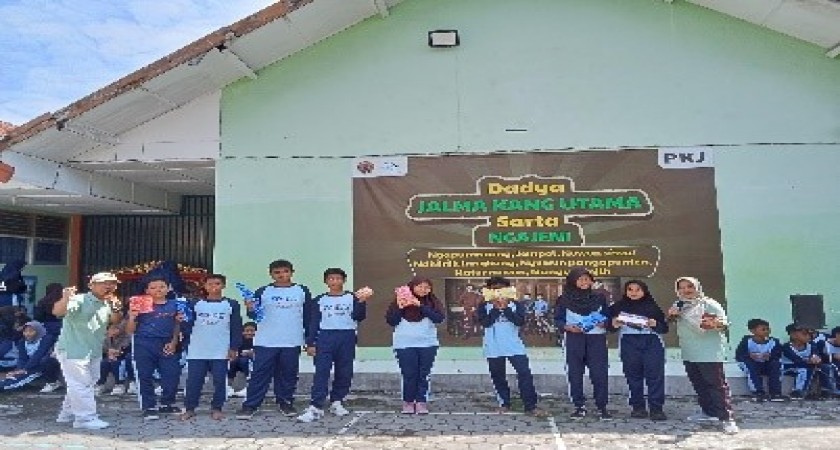 Jalan Sehat dan Lomba Karaoke SMP N 4 Wates